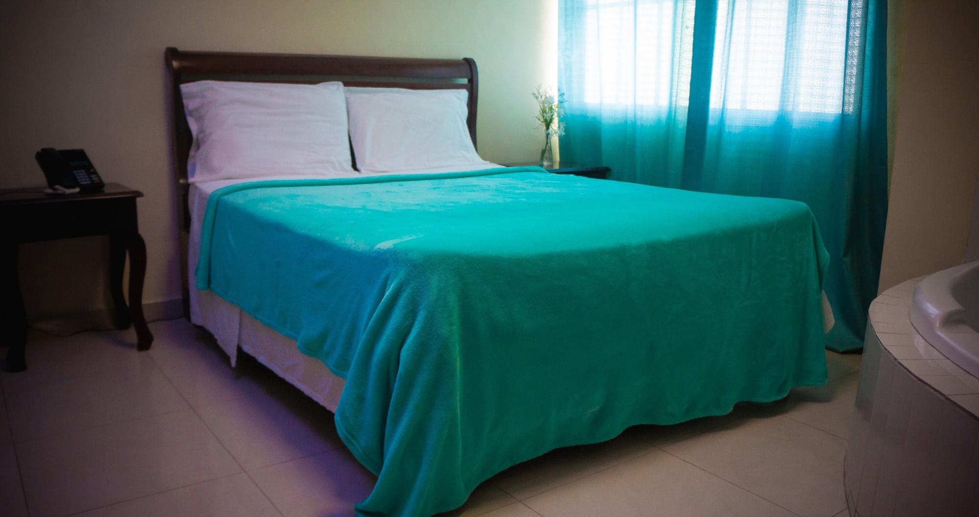 Hotel Luis V Санто Доминго Екстериор снимка