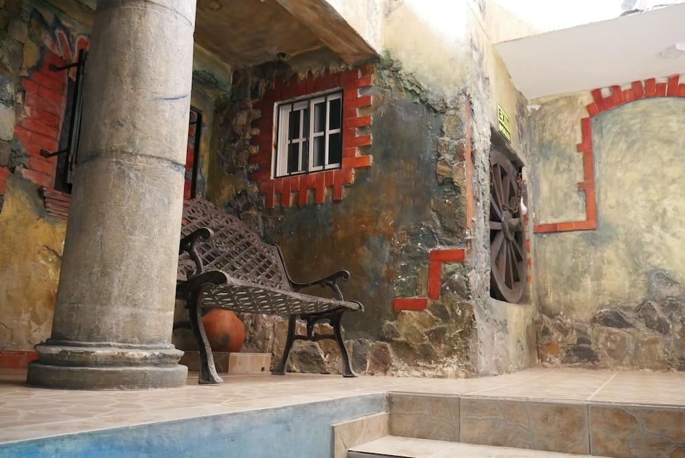 Hotel Luis V Санто Доминго Екстериор снимка