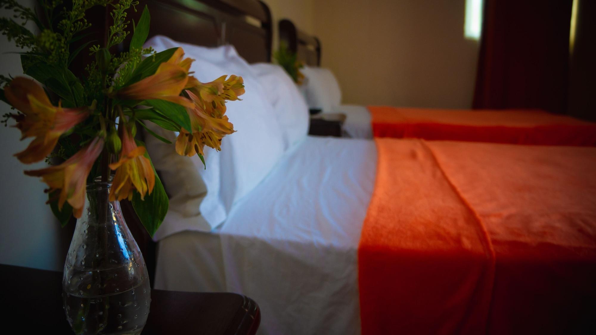Hotel Luis V Санто Доминго Екстериор снимка