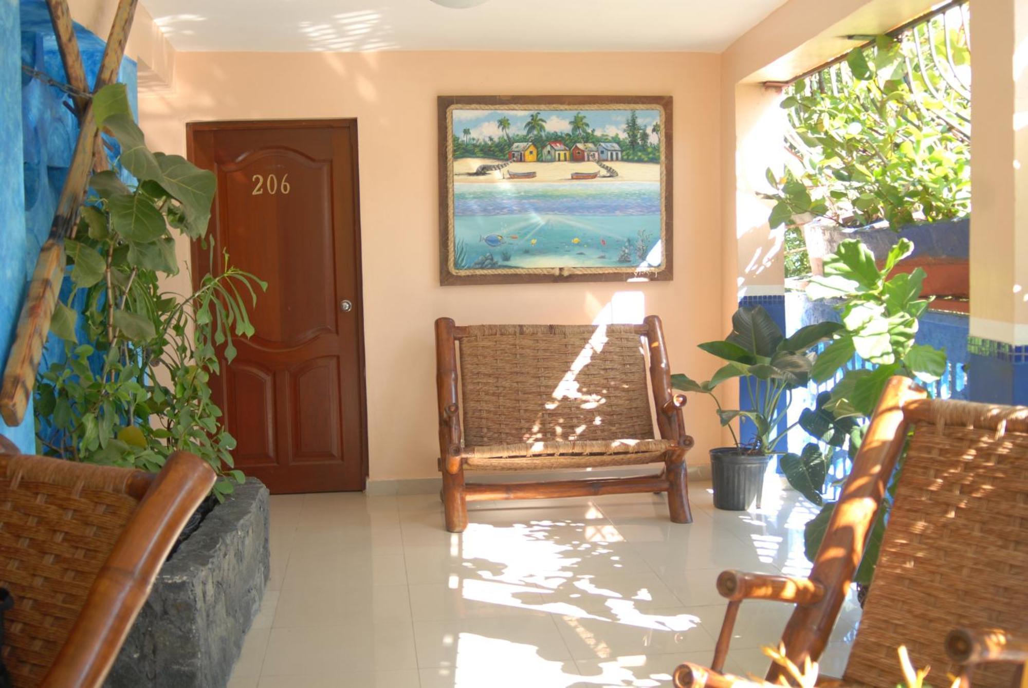 Hotel Luis V Санто Доминго Екстериор снимка