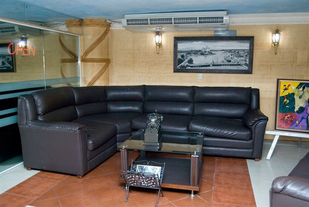 Hotel Luis V Санто Доминго Екстериор снимка